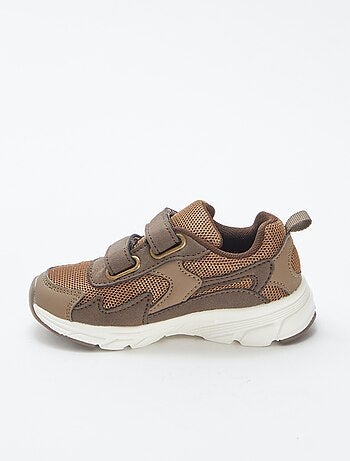 Zapatillas con velcros