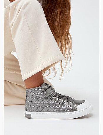 Zapatillas conguitos corazones