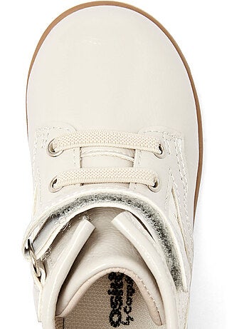 Zapatillas conguitos estrella