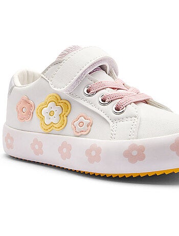 Zapatillas conguitos flores tira