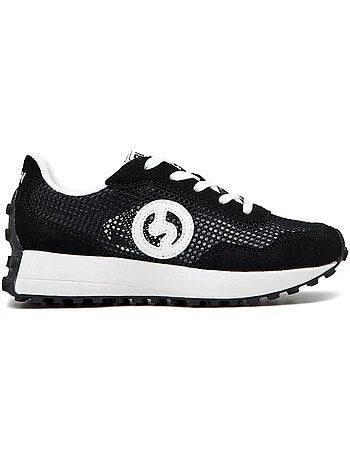 Zapatillas conguitos malla detalles