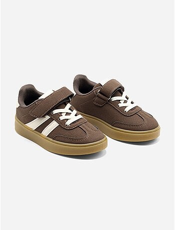 Zapatillas correa cruzada