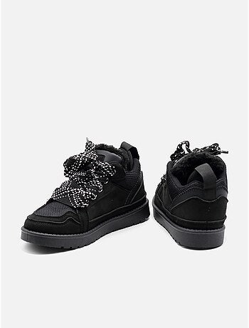 Zapatillas correa cruzada
