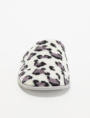 Zapatillas de casa con estampado de leopardo