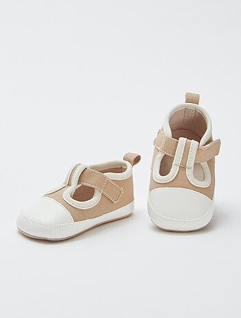 Zapatillas de casa estilo deportivas de tela