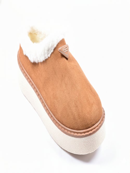 Zapatillas de casa mujer invierno estilo nórdico ND10882 - Kiabi Zapatillas de casa mujer invierno estilo nórdico ND10882 - Kiabi