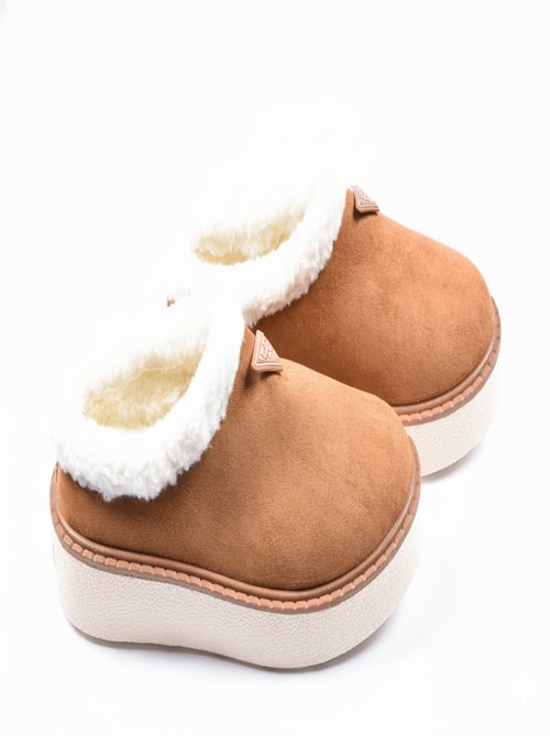 Zapatillas de casa mujer invierno estilo nórdico ND10882 - Kiabi Zapatillas de casa mujer invierno estilo nórdico ND10882 - Kiabi