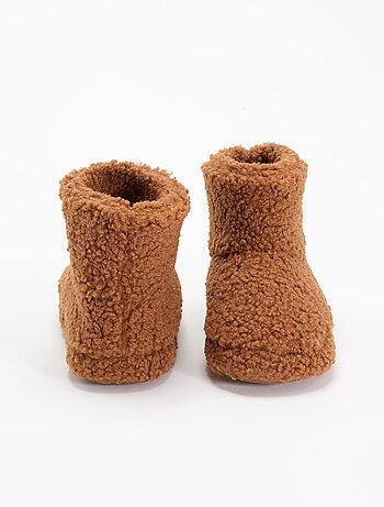 Zapatillas de casa tipo botín con efecto borreguito