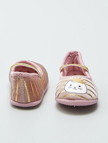 Zapatillas de casa tipo manoletinas 'gato'
