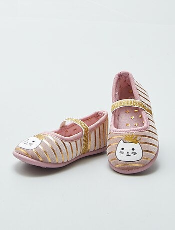 Zapatillas de casa tipo manoletinas 'gato'