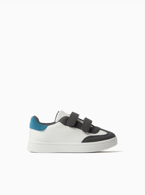 Zapatillas de contraste, mo fashion - Kiabi Zapatillas de contraste, mo fashion - Kiabi
