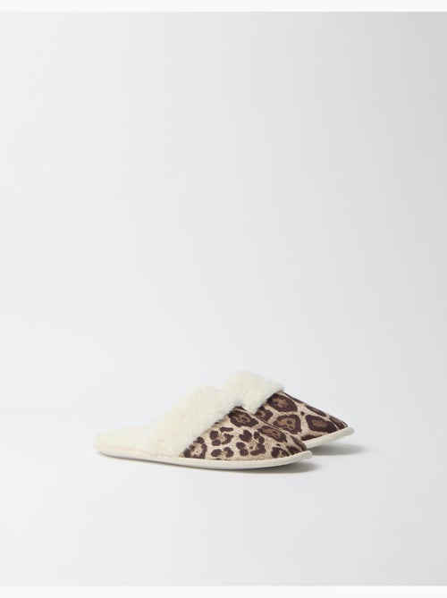 Zapatillas de dormitorio con estampado animal, mo fashion - Kiabi Zapatillas de dormitorio con estampado animal, mo fashion - Kiabi