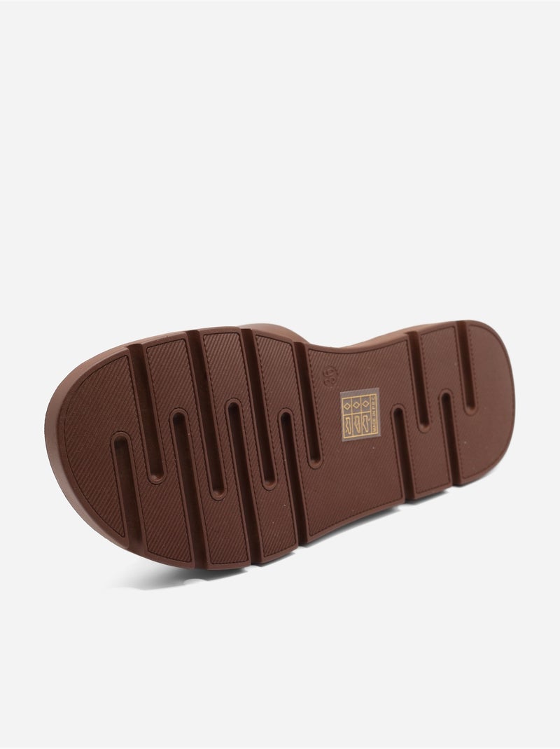 Zapatillas de dos tiras Marrón - Kiabi