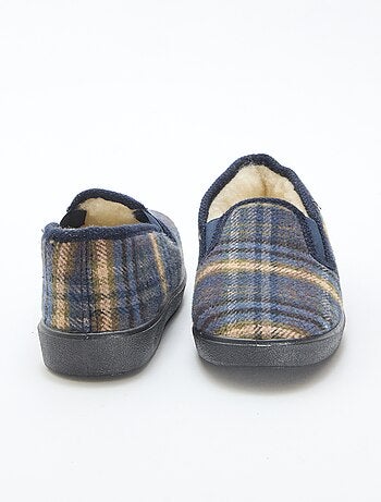 Zapatillas de estar en casa a cuadros