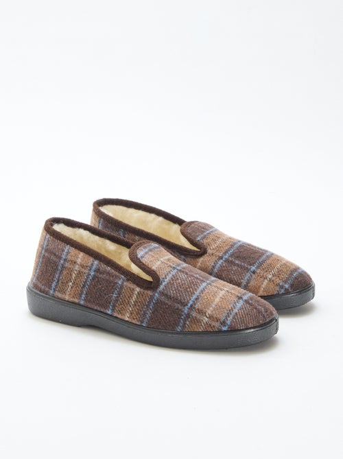 Zapatillas de estar por casa a cuadros - Kiabi