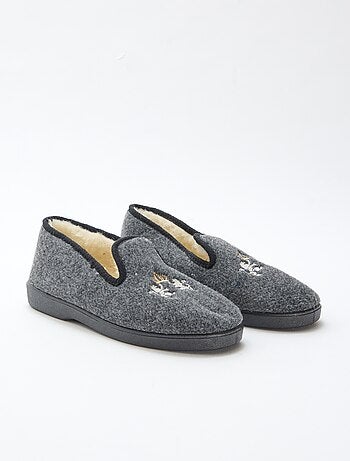 Zapatillas de estar por casa forradas con bordes en contraste