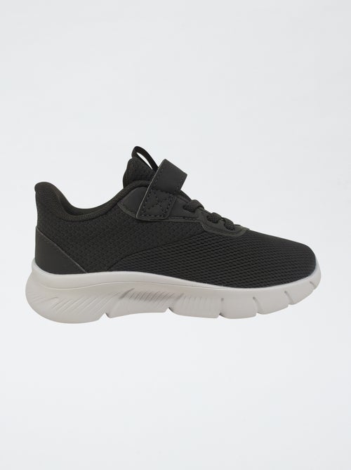 Zapatillas de malla monocolor PUMA - Kiabi Zapatillas de malla monocolor PUMA - Kiabi