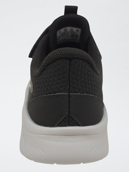 Zapatillas de malla monocolor PUMA - Kiabi Zapatillas de malla monocolor PUMA - Kiabi