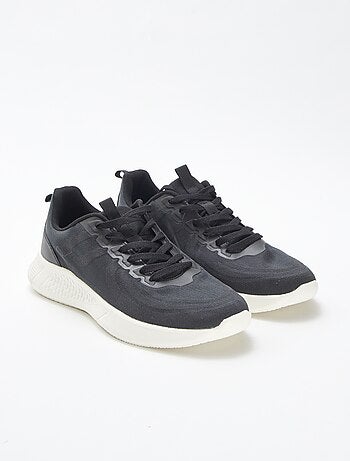 Zapatillas de malla tipo running con cordones
