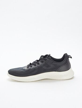 Zapatillas de malla tipo running con cordones