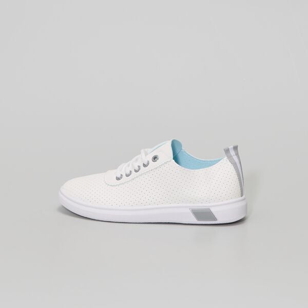 Zapatillas de material sintético perforadas Mujer talla 34 a 48 - gris -  Kiabi - 17,00€