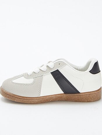Zapatillas de vestir tricolores