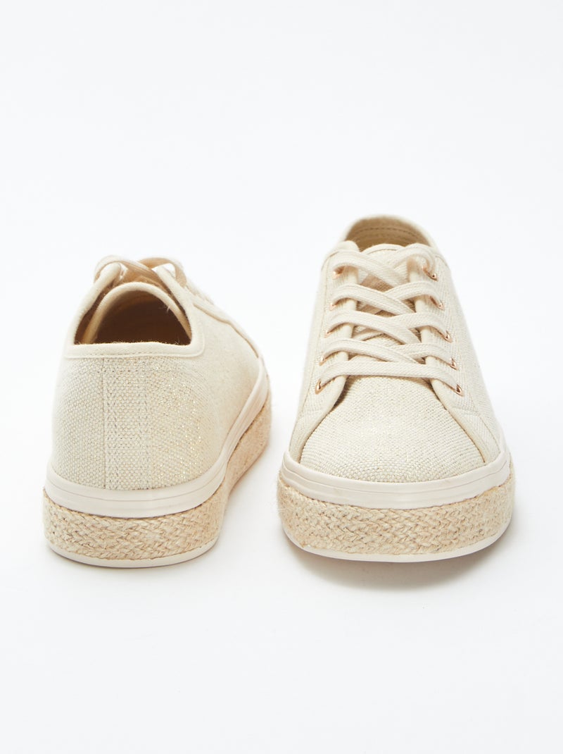 Zapatillas deportivas bajas brillantes con cordones beige - Kiabi
