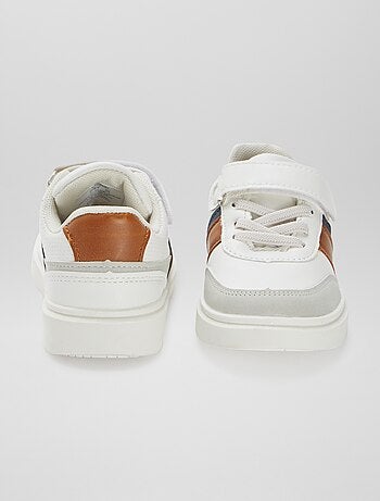 Zapatillas deportivas bajas con cierre con velcro y cordones