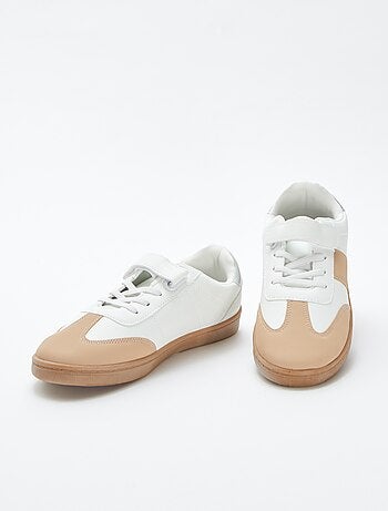 Zapatillas deportivas bajas con cordones elásticos + velcro