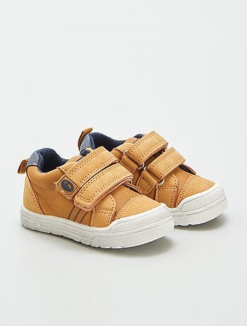 Zapatillas deportivas bajas con velcros