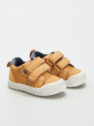 Zapatillas deportivas bajas con velcros
