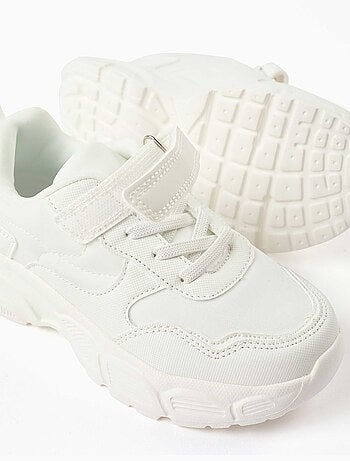 Zapatillas deportivas combinadas con forro de malla