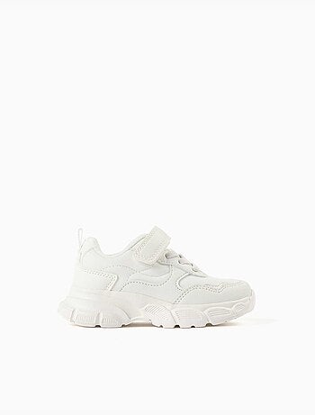 Zapatillas deportivas combinadas con forro de malla