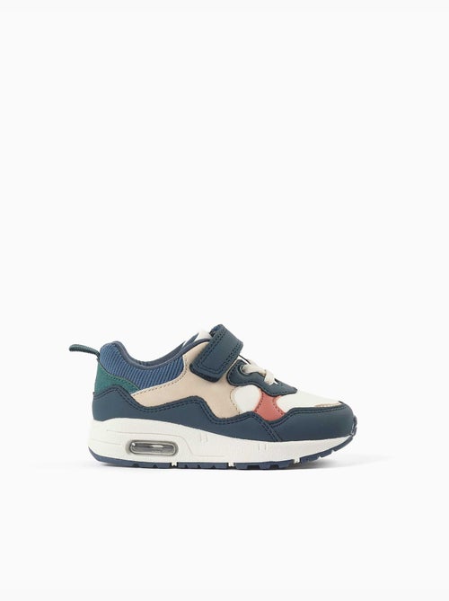 Zapatillas deportivas combinadas con suela antideslizante - Kiabi Zapatillas deportivas combinadas con suela antideslizante - Kiabi