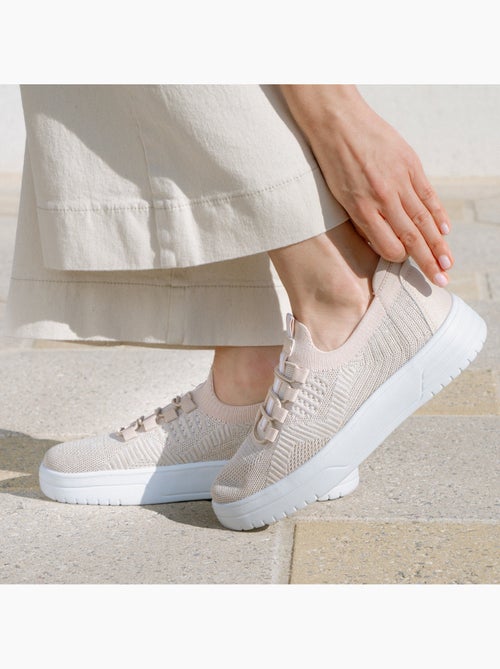 Zapatillas deportivas cómodas, duraderas, suela con memoria de forma y fáciles de poner  Isotoner - Kiabi