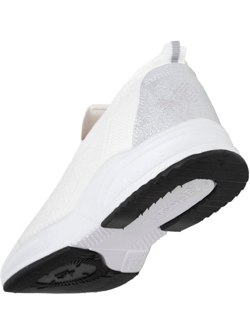 Zapatillas deportivas cómodas, duraderas, suela con memoria de forma y fáciles de poner isotoner - Kiabi Zapatillas deportivas cómodas, duraderas, suela con memoria de forma y fáciles de poner isotoner - Kiabi