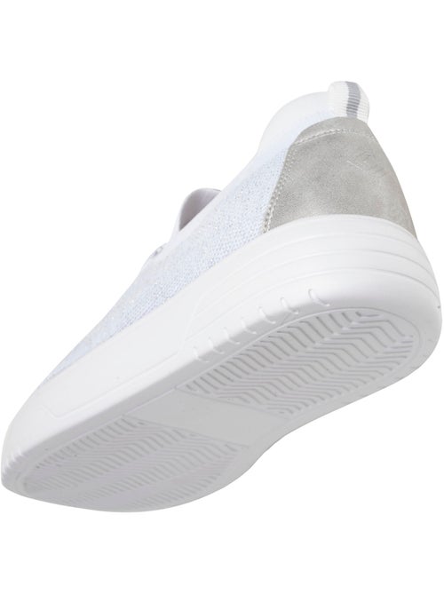 Zapatillas deportivas cómodas, duraderas, suela con memoria de forma y fáciles de poner  Isotoner - Kiabi