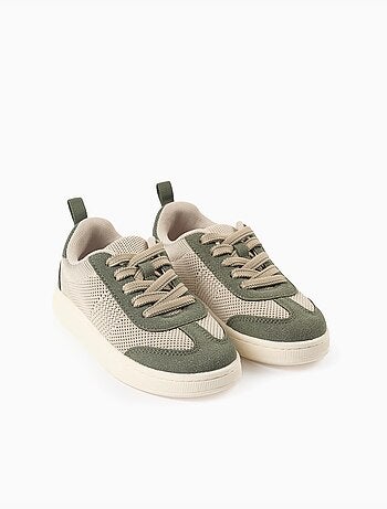 Zapatillas deportivas con detalles de malla y cordones