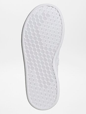 Zapatillas deportivas con estampado de corazón 'Adidas'