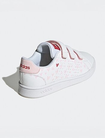 Zapatillas deportivas con estampado de corazón 'Adidas'