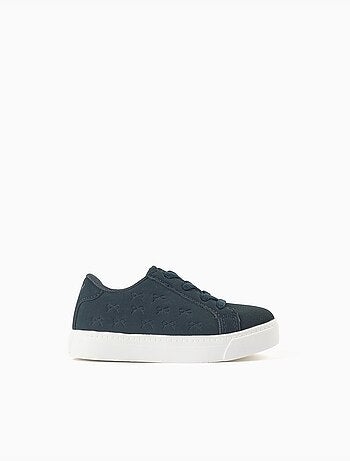 Zapatillas deportivas con lazos en relieve y cordones elásticos