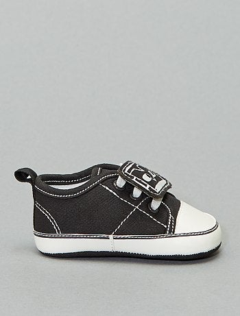 Zapatillas deportivas con parche de robot - Kiabi