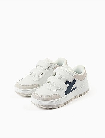 Zapatillas deportivas con tiras autoadherentes