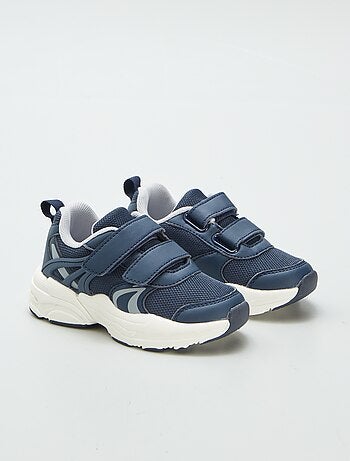 Zapatillas deportivas con velcros