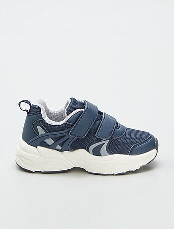 Zapatillas deportivas con velcros