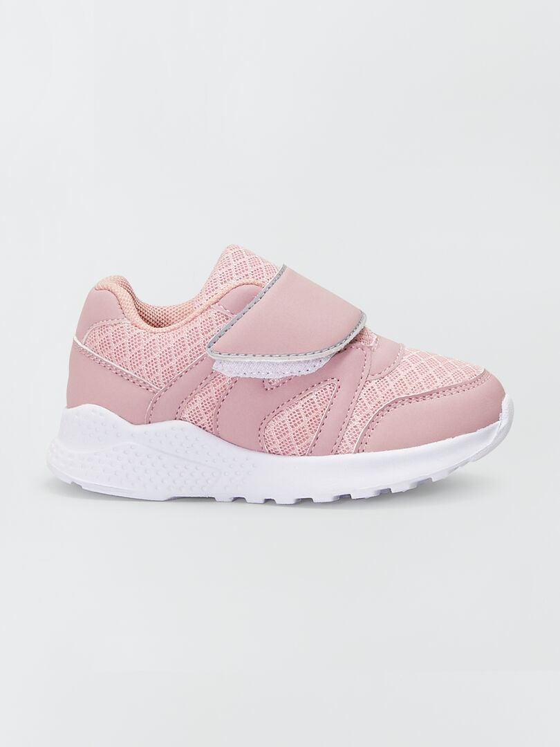 Zapatillas deportivas de dos materiales con velcros rosa - Kiabi