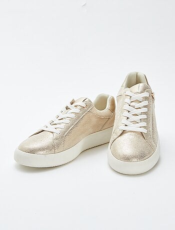 Zapatillas deportivas de efecto brillante