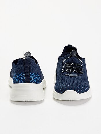 Zapatillas deportivas de malla con cordones y topes