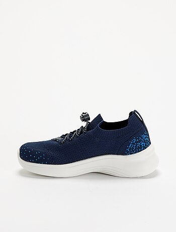 Zapatillas deportivas de malla con cordones y topes