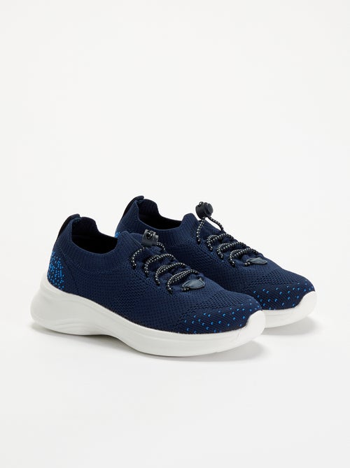 Zapatillas deportivas de malla con cordones y topes - Kiabi Zapatillas deportivas de malla con cordones y topes - Kiabi